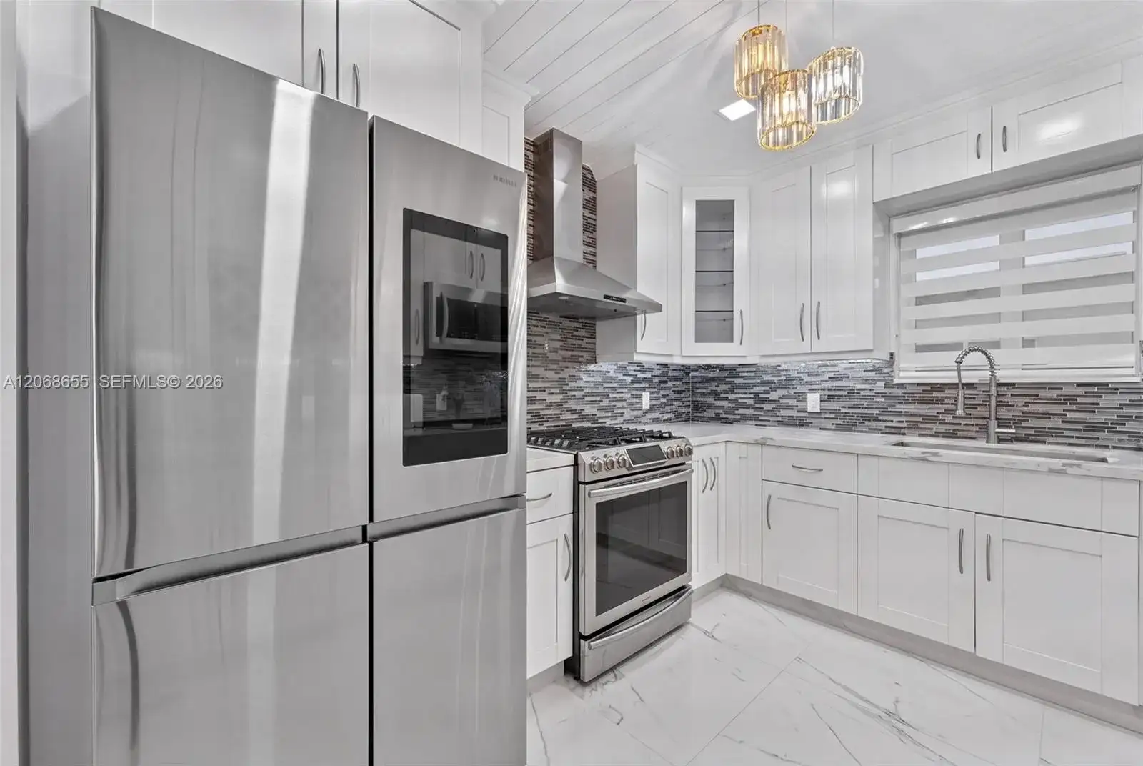 700 W 51st Pl, Hialeah FL 33012 photo 5