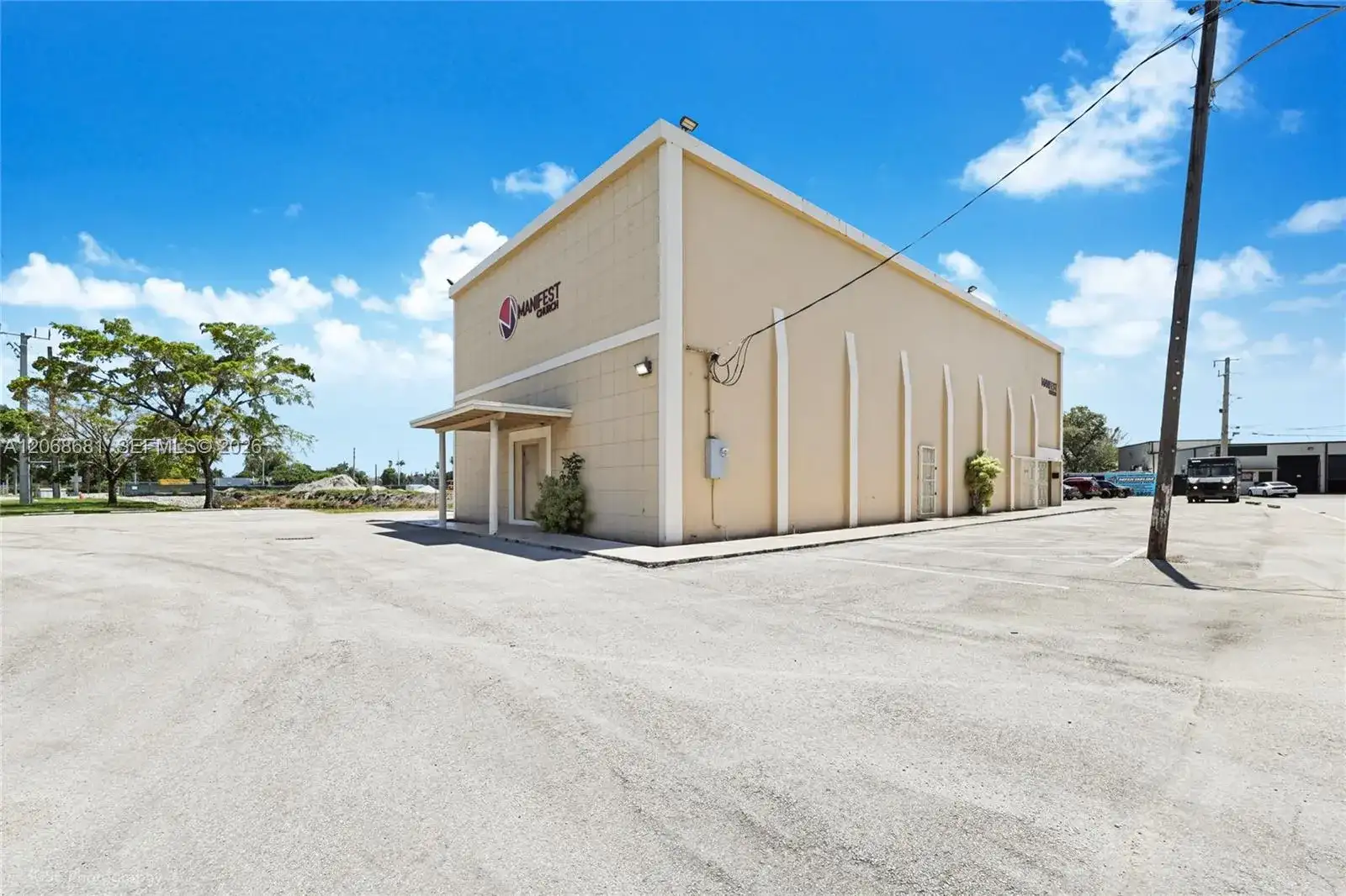 680 Superior St, Opa-Locka FL 33054 photo 3