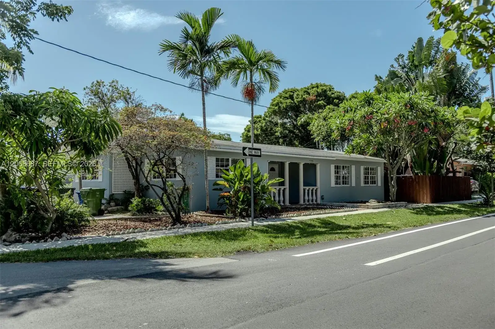 729 NE 2nd Ct # 729, Hallandale Beach FL 33009 photo 3