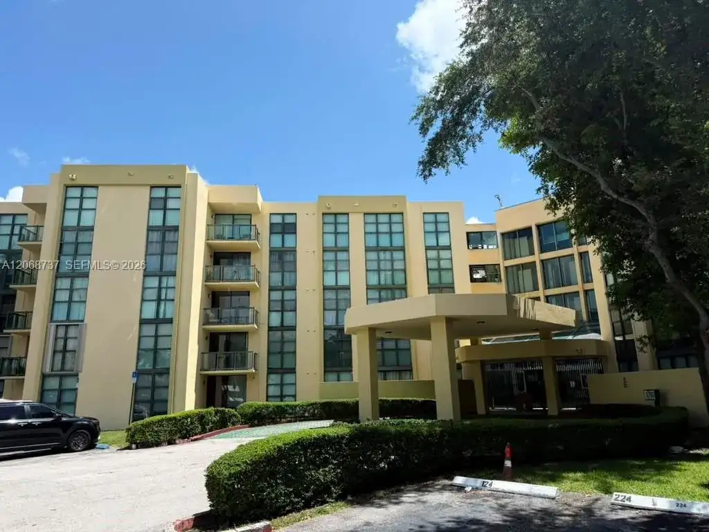 11780 SW 18th St # 2, Miami FL 33175 photo 2