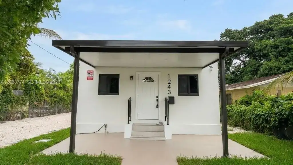 1243 NW 29th Ter, Miami FL 33142 photo 2