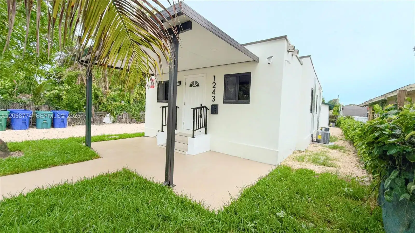 1243 NW 29th Ter, Miami FL 33142 photo 3