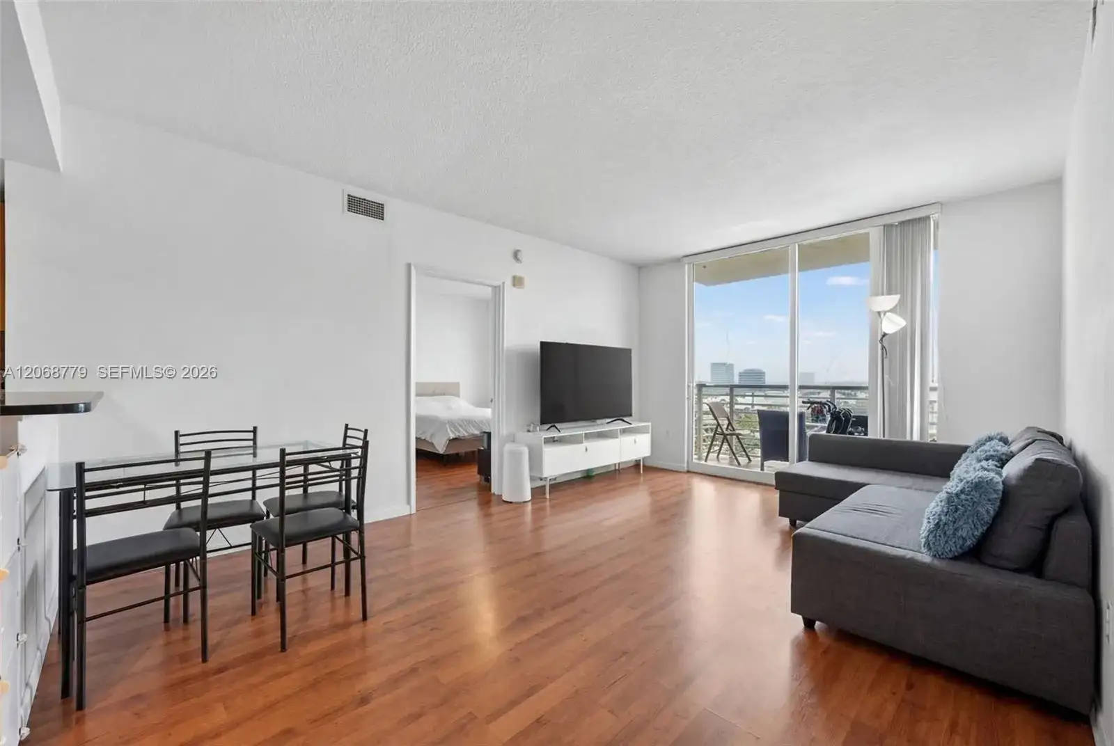 18800 NE 29th Ave # 904, Aventura FL 33180 photo 2