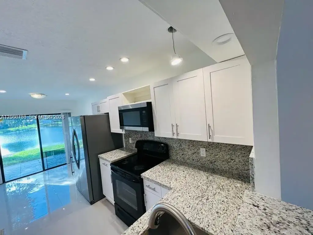 4157 SW 85th Ave # 3, Davie FL 33328 photo 2