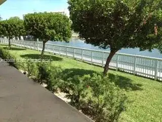 2 S Shore Dr # 15, Miami Beach FL 33141 photo 3