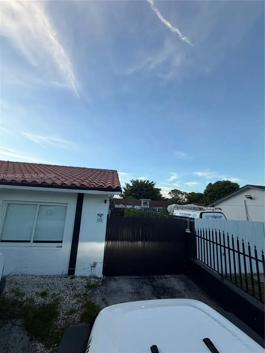 15171 SW 70th St, Miami FL 33193 photo 3