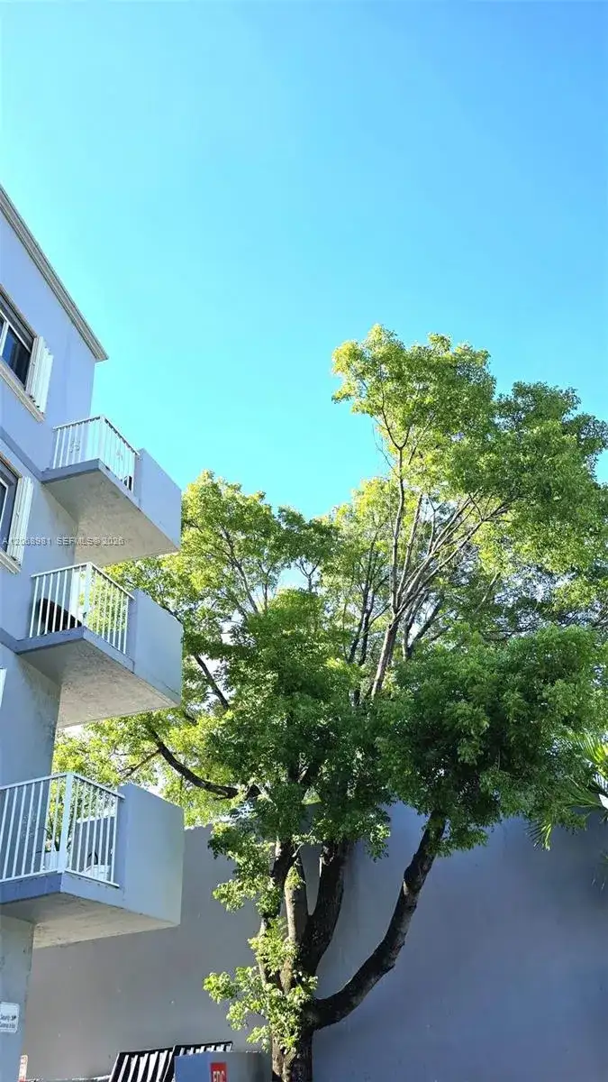 328 NW 12th Ave # 12, Miami FL 33128 photo 2