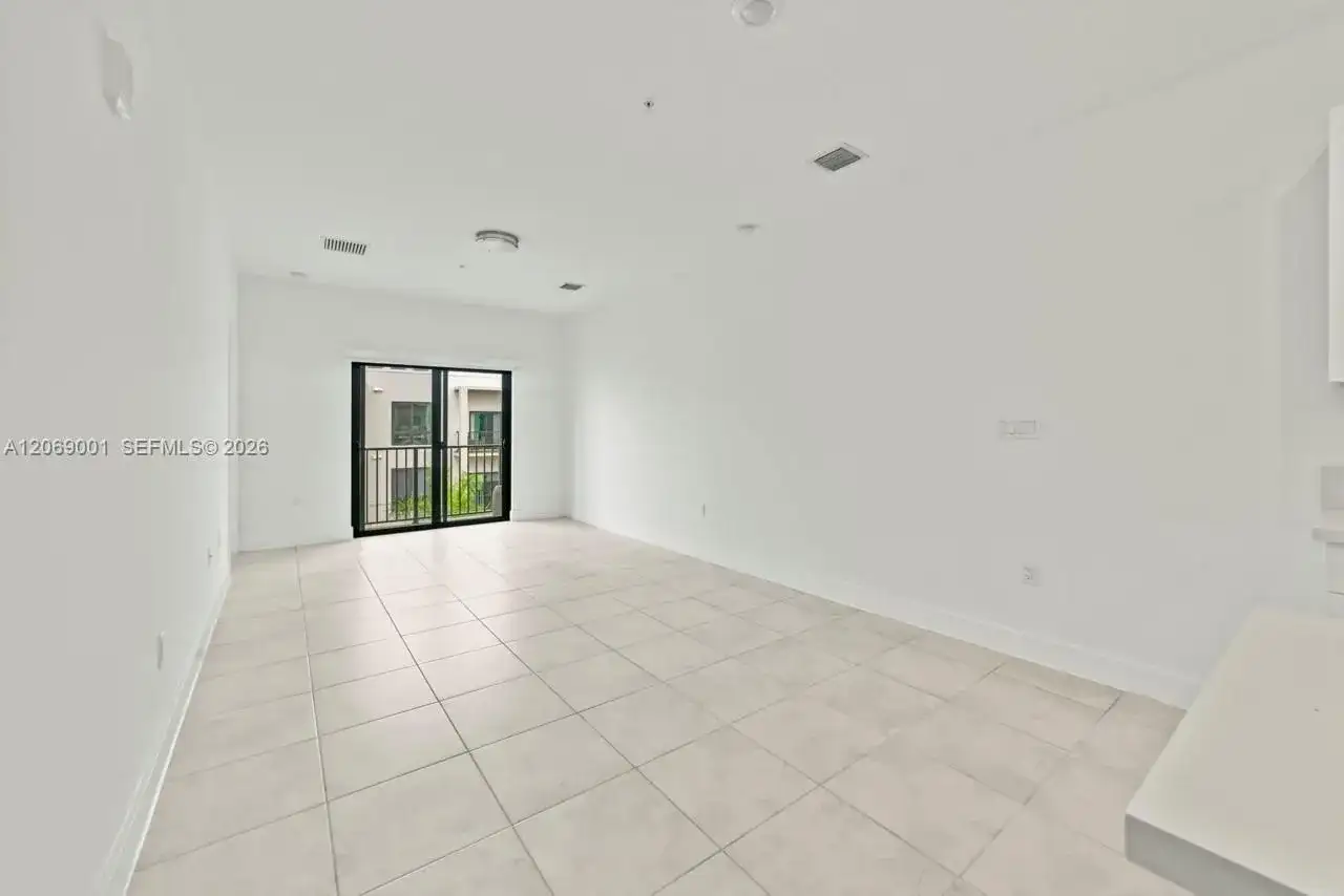 8301 NW 41st St # 408, Doral FL 33166 photo 2