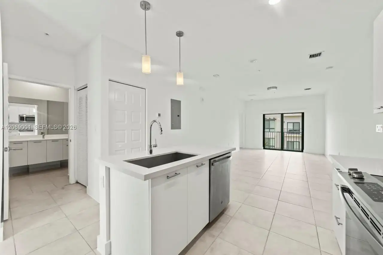 8301 NW 41st St # 408, Doral FL 33166 photo 4
