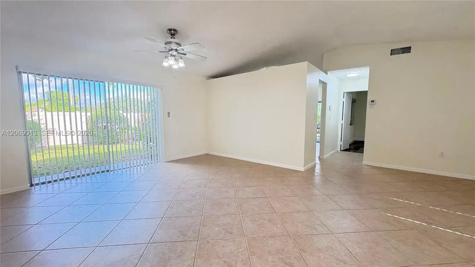 821 W Beckley Sq, Davie FL 33325 photo 3