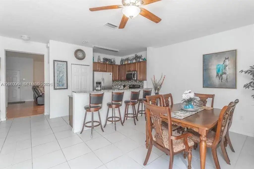 8922 SW 18th St, Miramar FL 33025 photo 5