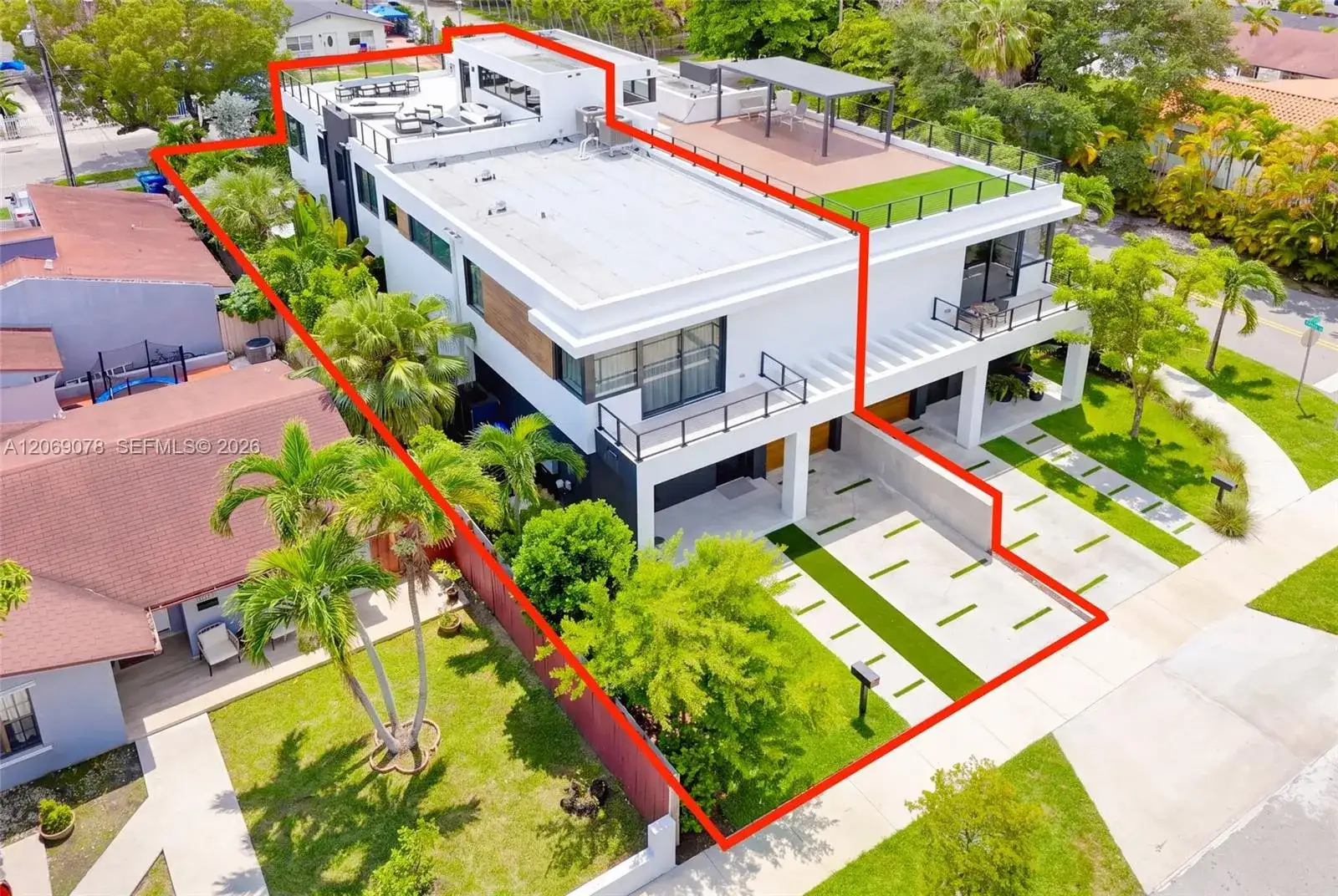 2290 SW 13th St, Miami FL 33145 photo 4