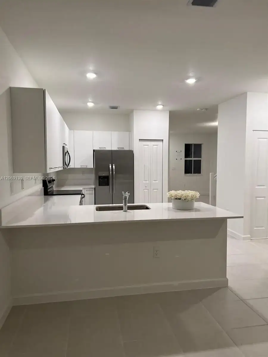 12613 NW 23rd Pl, Miami FL 33167 photo 2