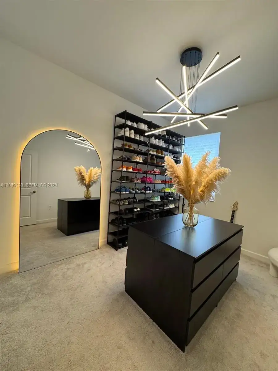 12613 NW 23rd Pl, Miami FL 33167 photo 4