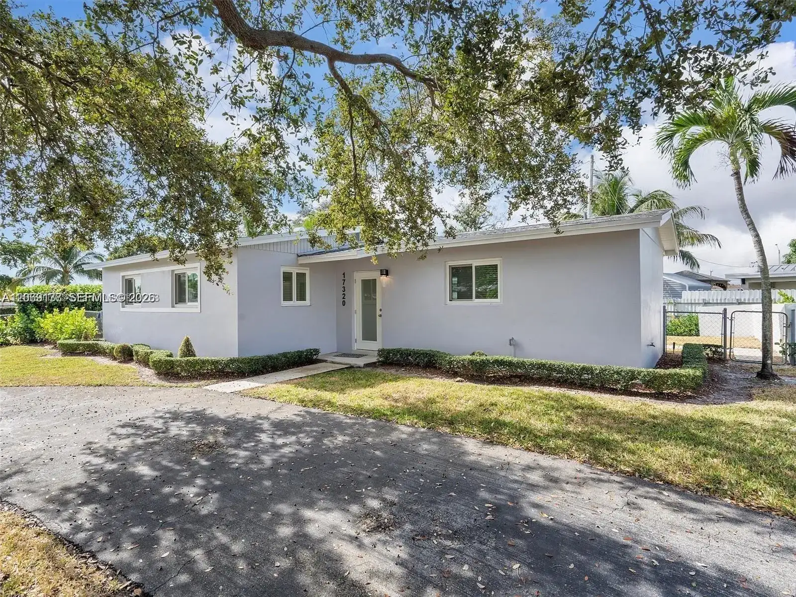 17320 NW 80th Ave, Hialeah FL 33015 photo 3