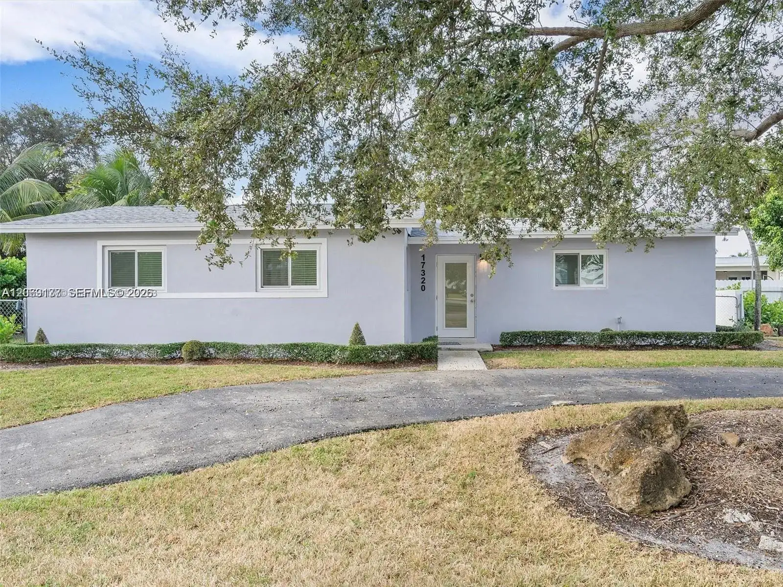 17320 NW 80th Ave, Hialeah FL 33015 photo 4
