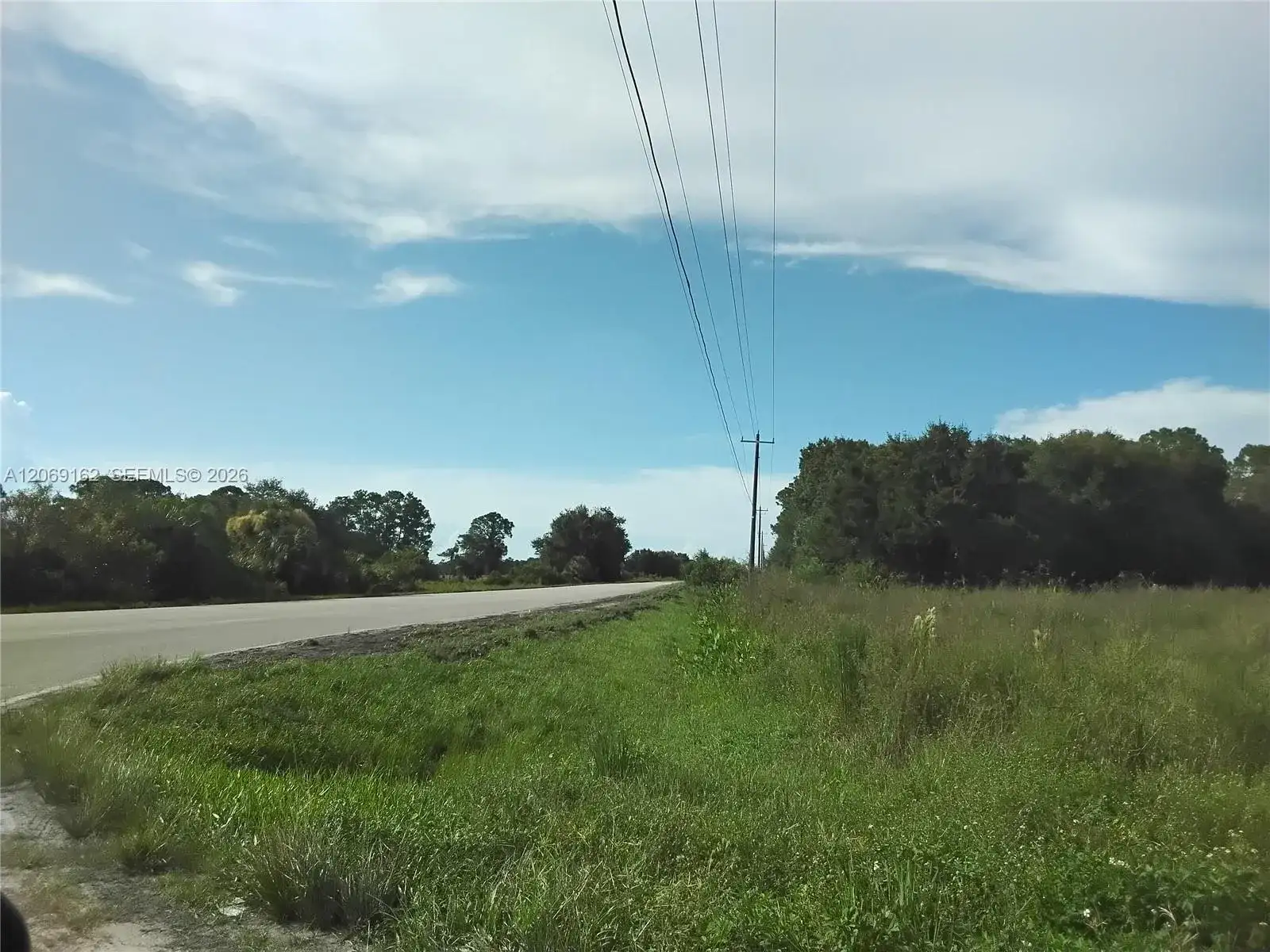112 Avenida del Sur, Clewiston FL 33440 photo 4