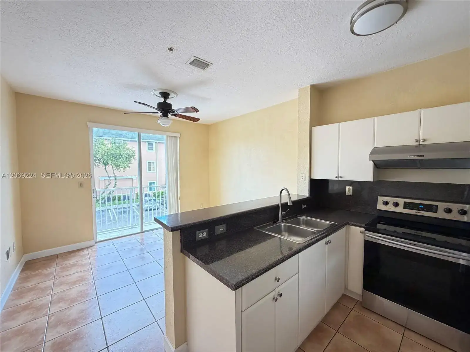7250 NW 177th St # 16, Hialeah FL 33015 photo 4