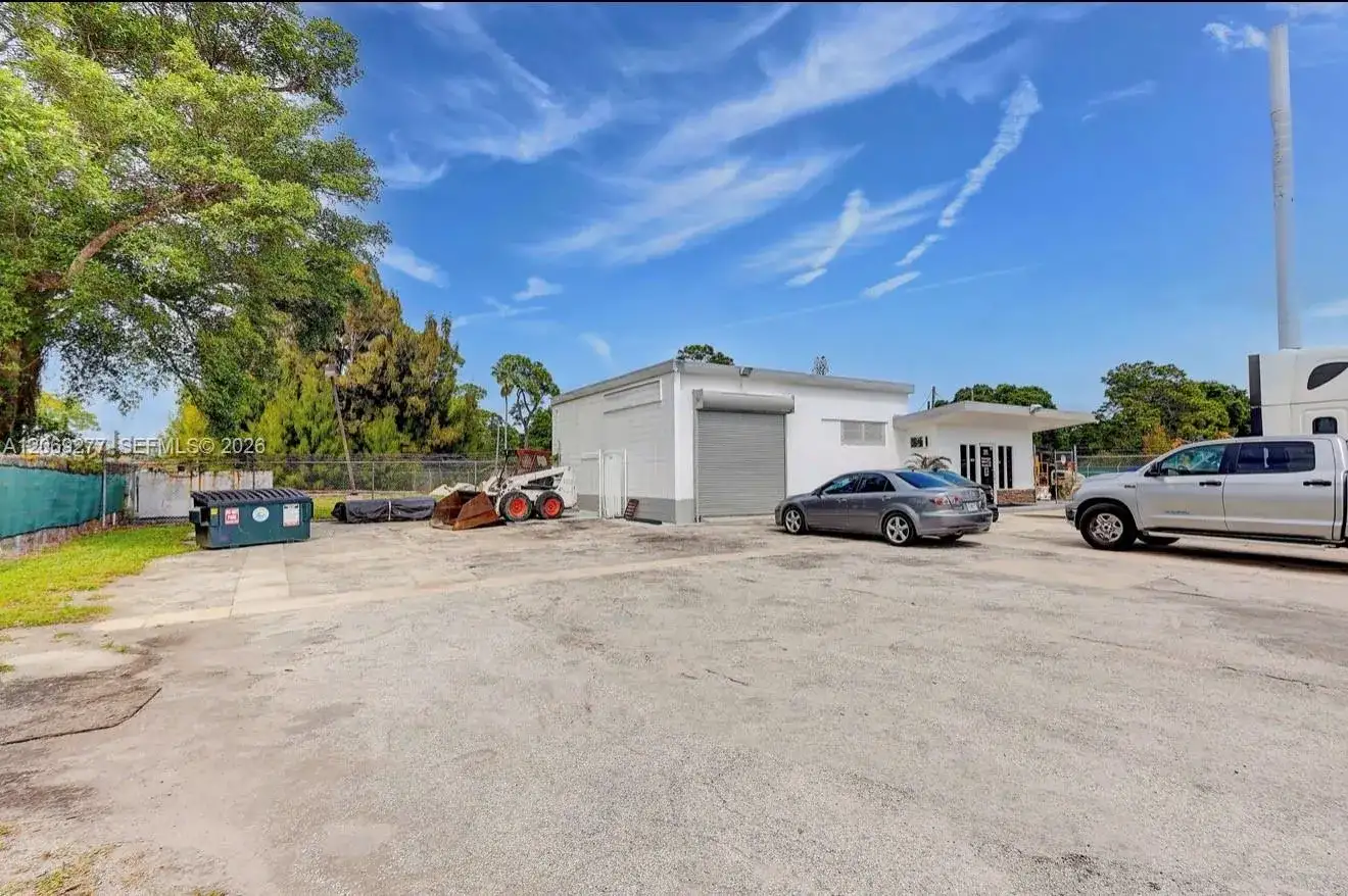 2108 Orange Ave, Fort Pierce FL 34950 photo 4