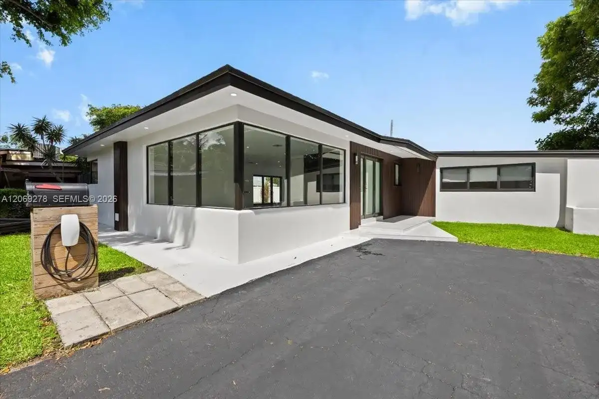 406 Lawn Acres Ct, Hollywood FL 33023 photo 3