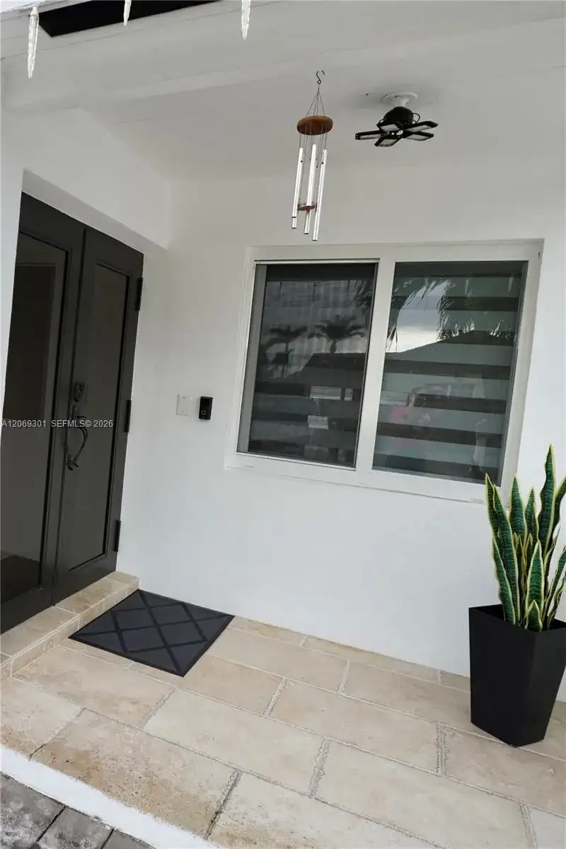 10157 NW 129th Ter # 0, Hialeah Gardens FL 33018 photo 2