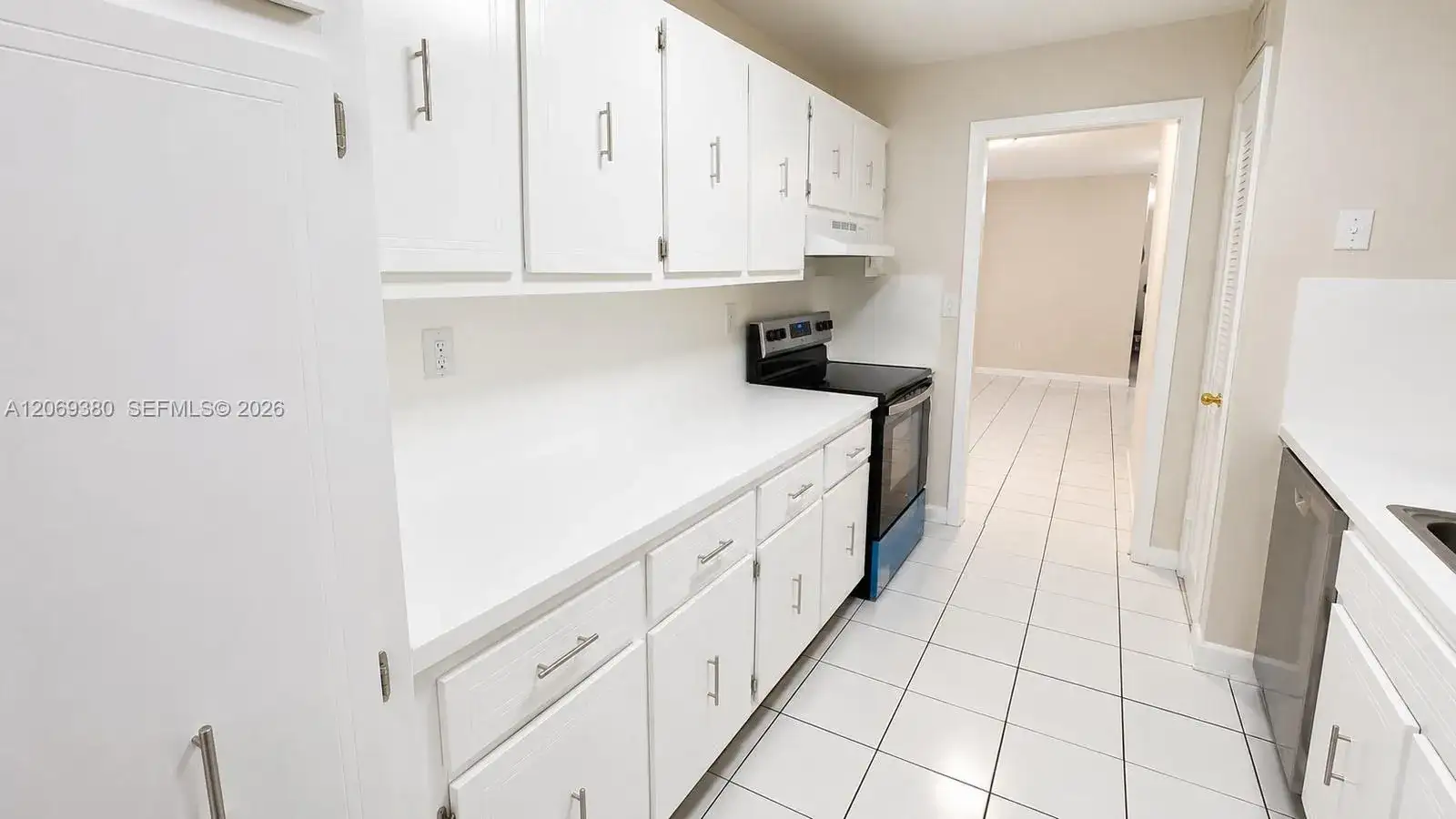 7345 W 4th Ave # 402, Hialeah FL 33014 photo 3