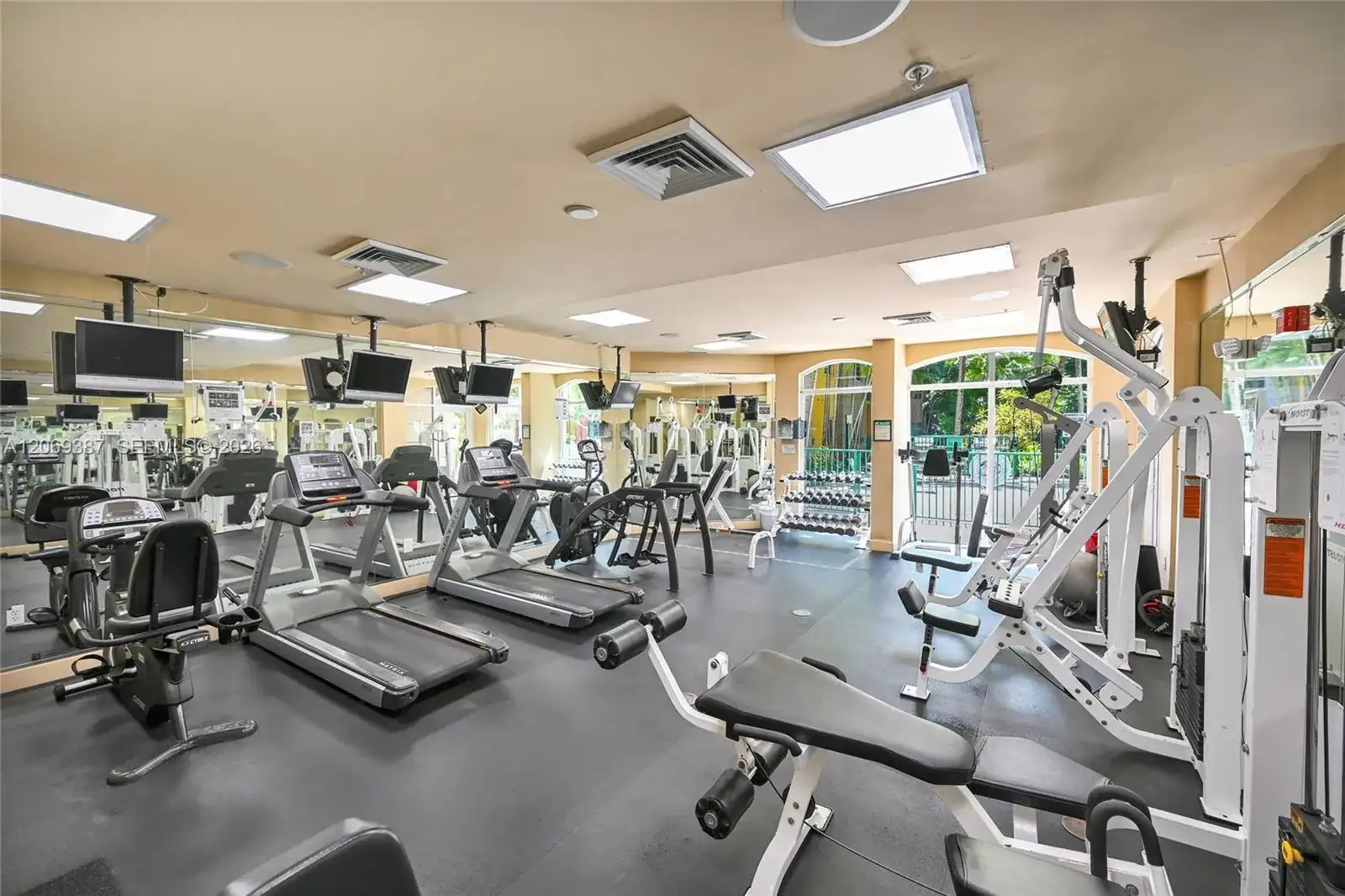 6001 SW 70th St # 227, South Miami FL 33143 photo 4