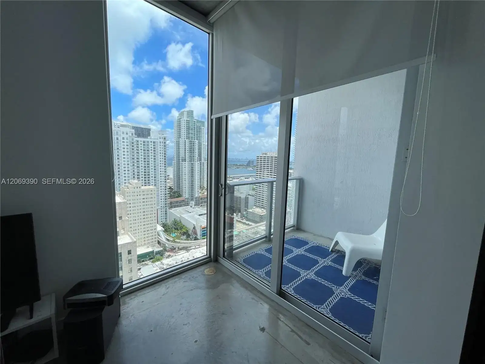 151 SE 1st St # 3004, Miami FL 33131 photo 3