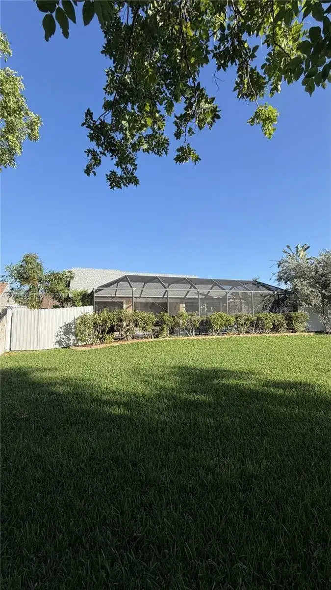 1676 S Goldeneye Ln, Homestead FL 33035 photo 2