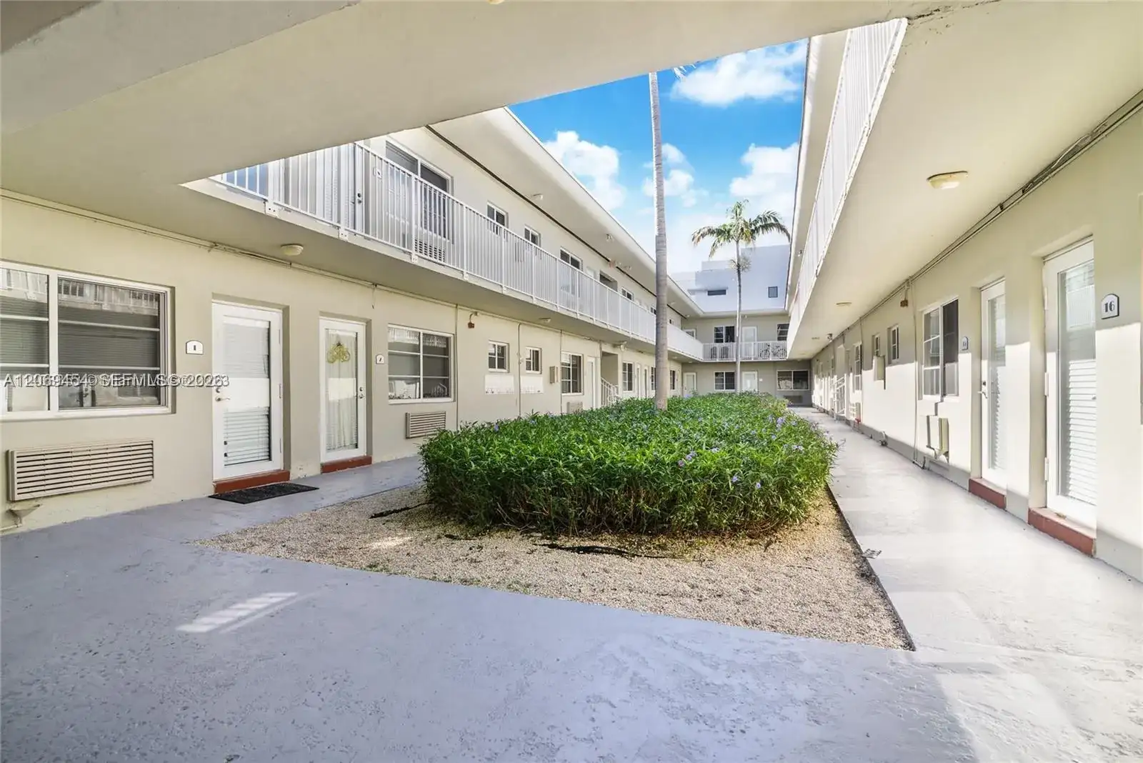 6930 Rue Versailles # 18, Miami Beach FL 33141 photo 5