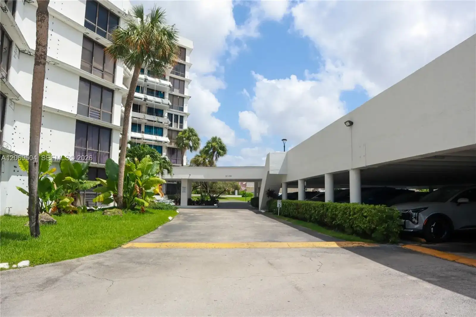 13951 Kendale Lakes Cir # 310A, Miami FL 33183 photo 2