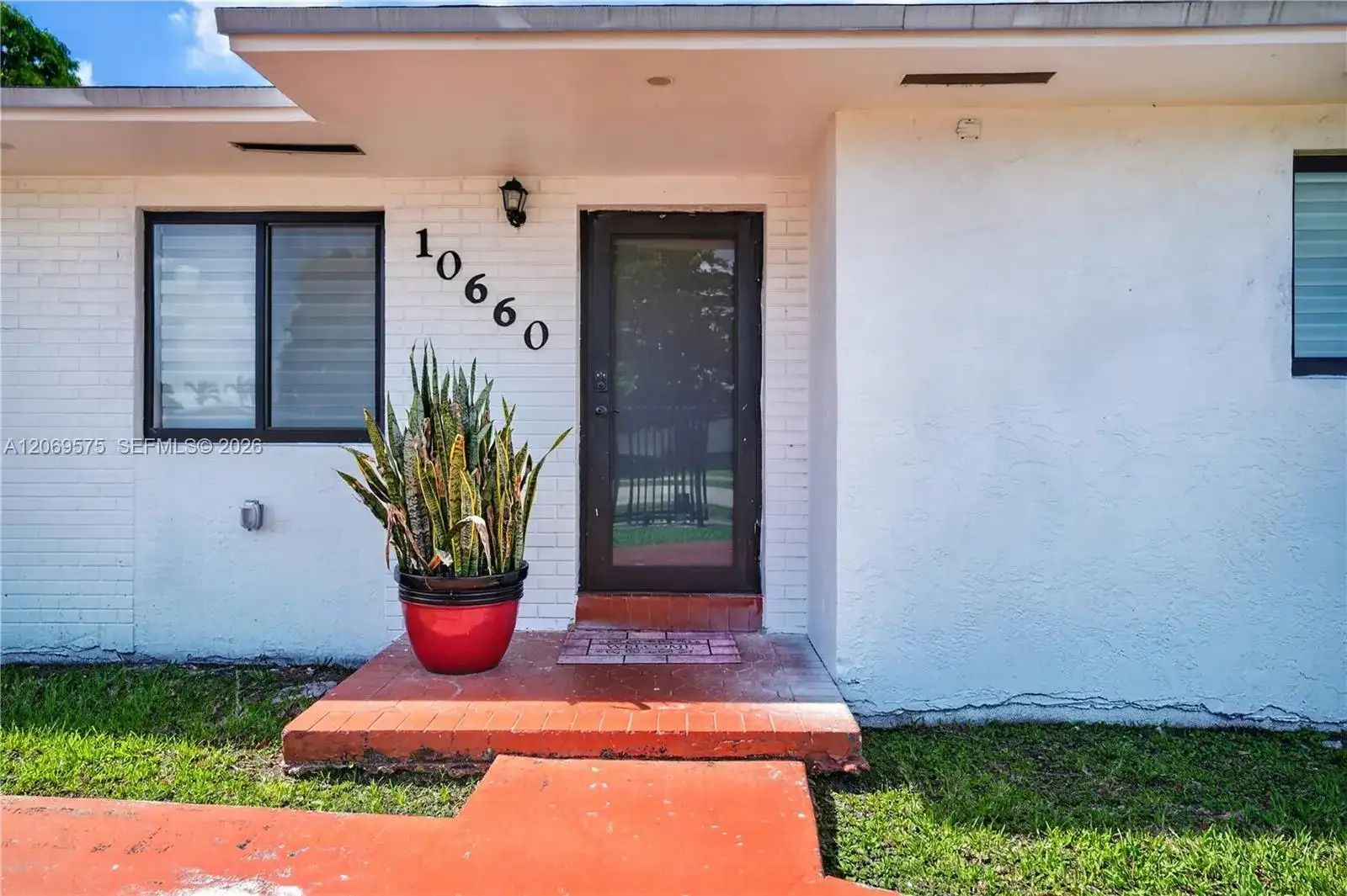 10660 SW 164th St, Miami FL 33157 photo 2