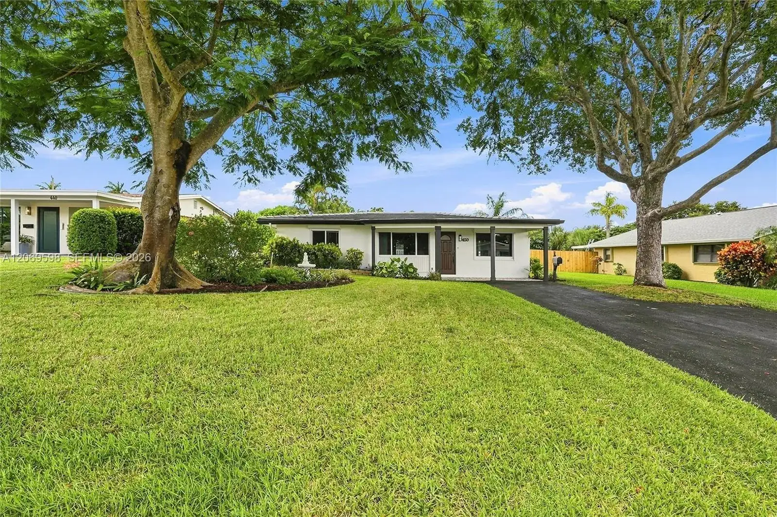 450 SW 1st St, Boca Raton FL 33432 photo 2