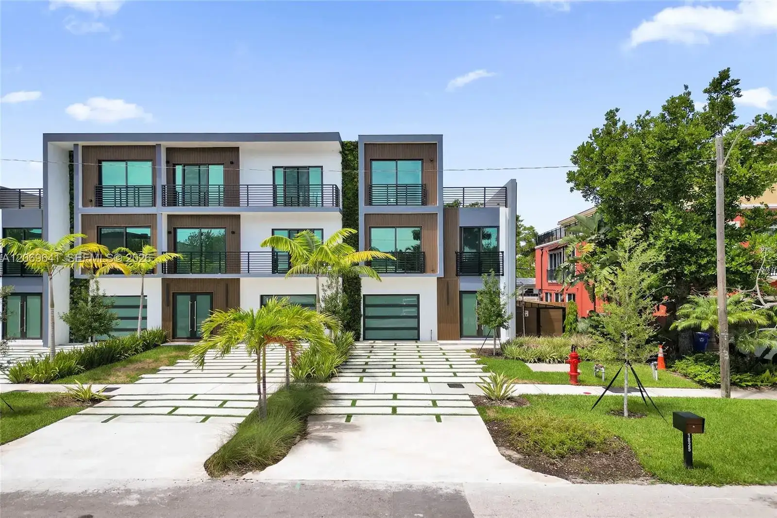 1821 NE 26th Ave, Fort Lauderdale FL 33305 photo 2