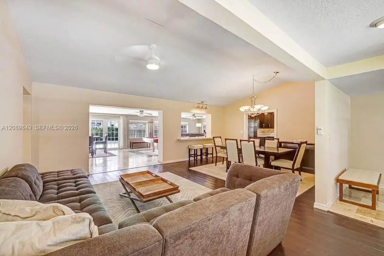 940 NE 117th St, Biscayne Park FL 33161 photo 5