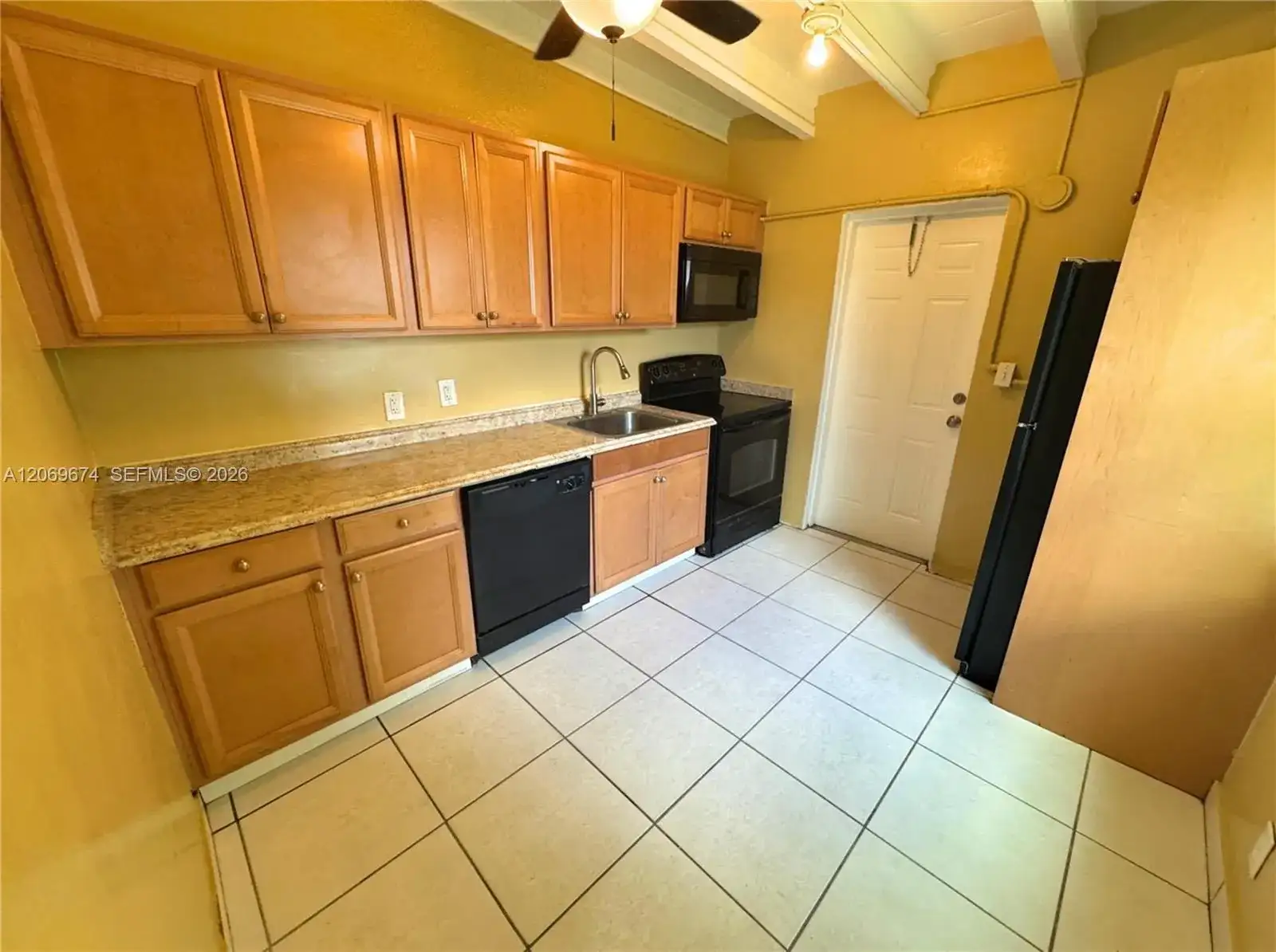 730 NW 15th Ter, Fort Lauderdale FL 33311 photo 2