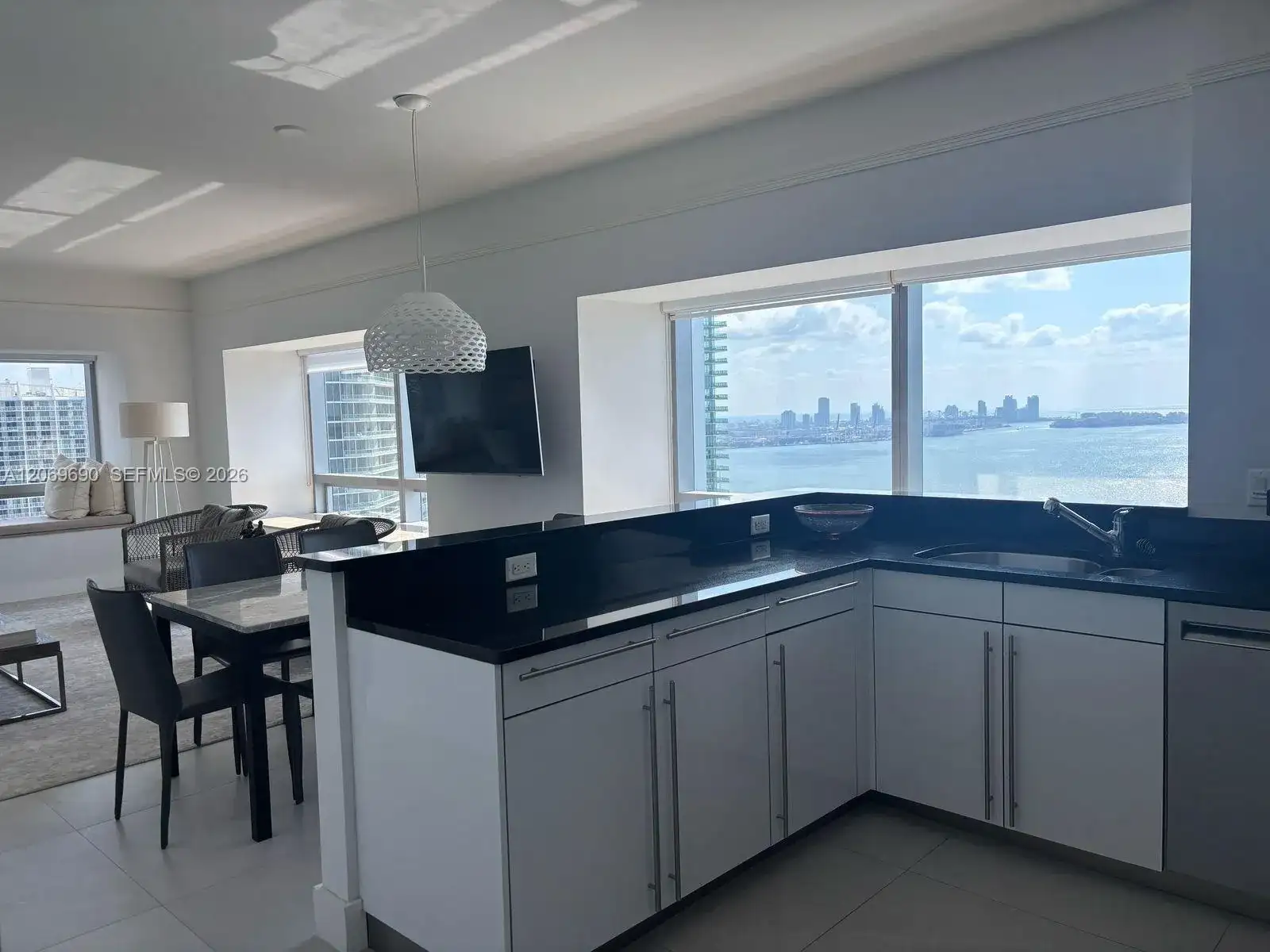 1435 Brickell Ave # 3507, Miami FL 33131 photo 2