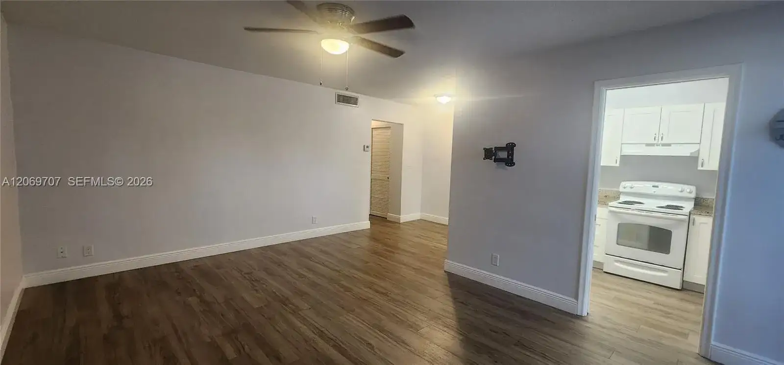 1555 N 12th Ct # 8B, Hollywood FL 33019 photo 5