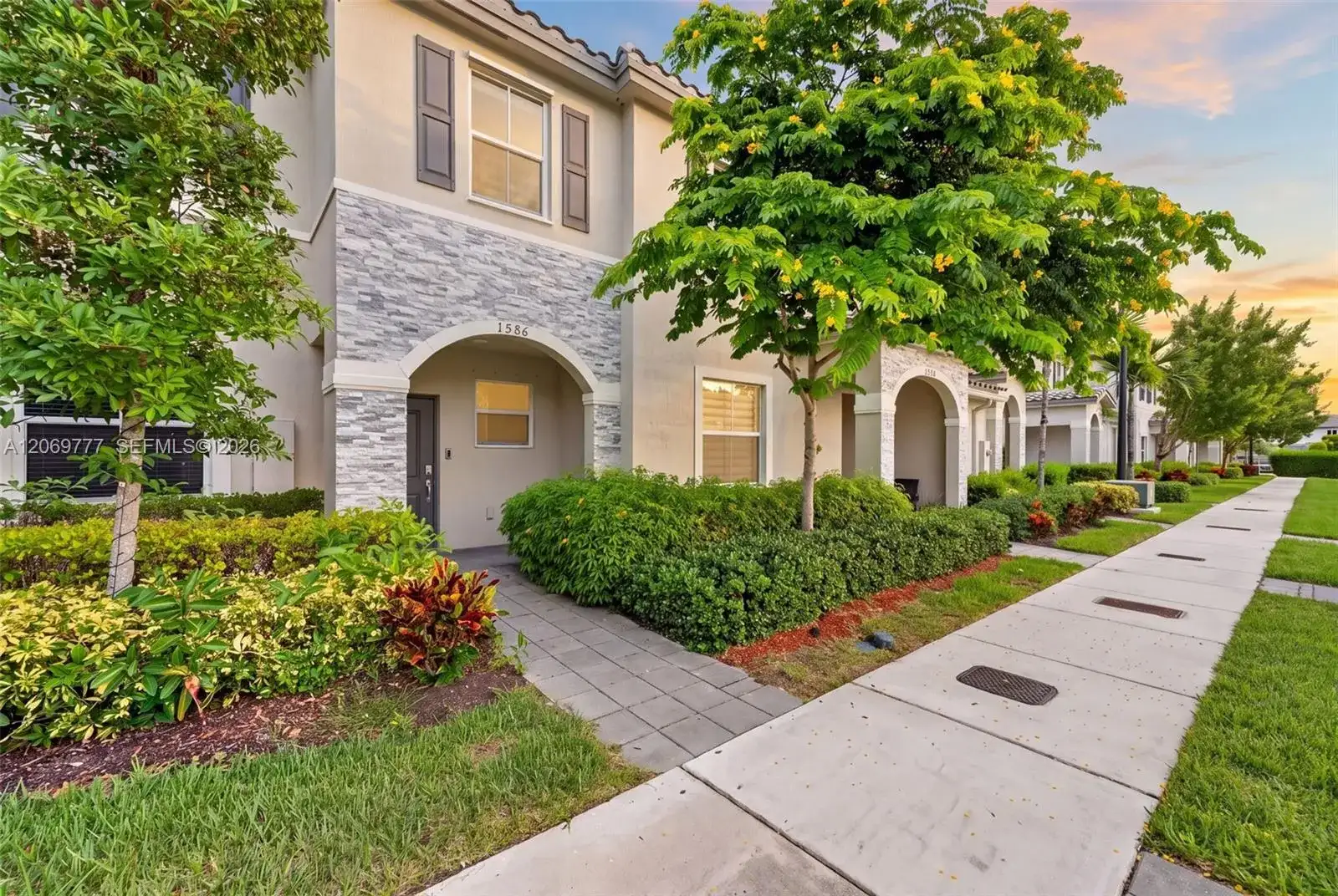 1586 SE 27th Ter # 1586, Homestead FL 33035 photo 2