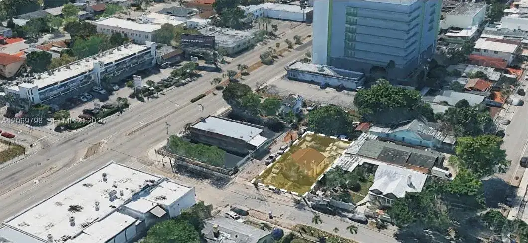2728 NW 3rd St, Miami FL 33125 photo 3