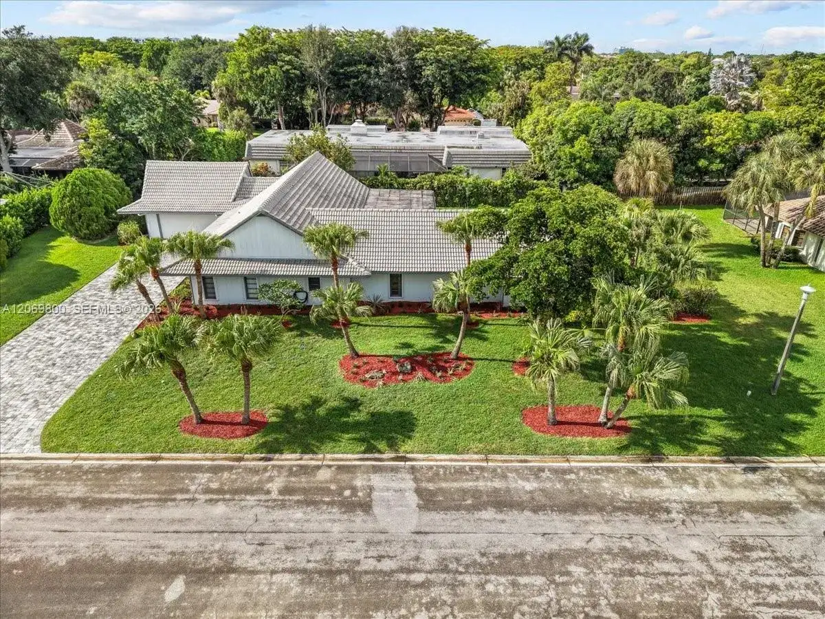 9220 NW 15th St, Coral Springs FL 33071 photo 2