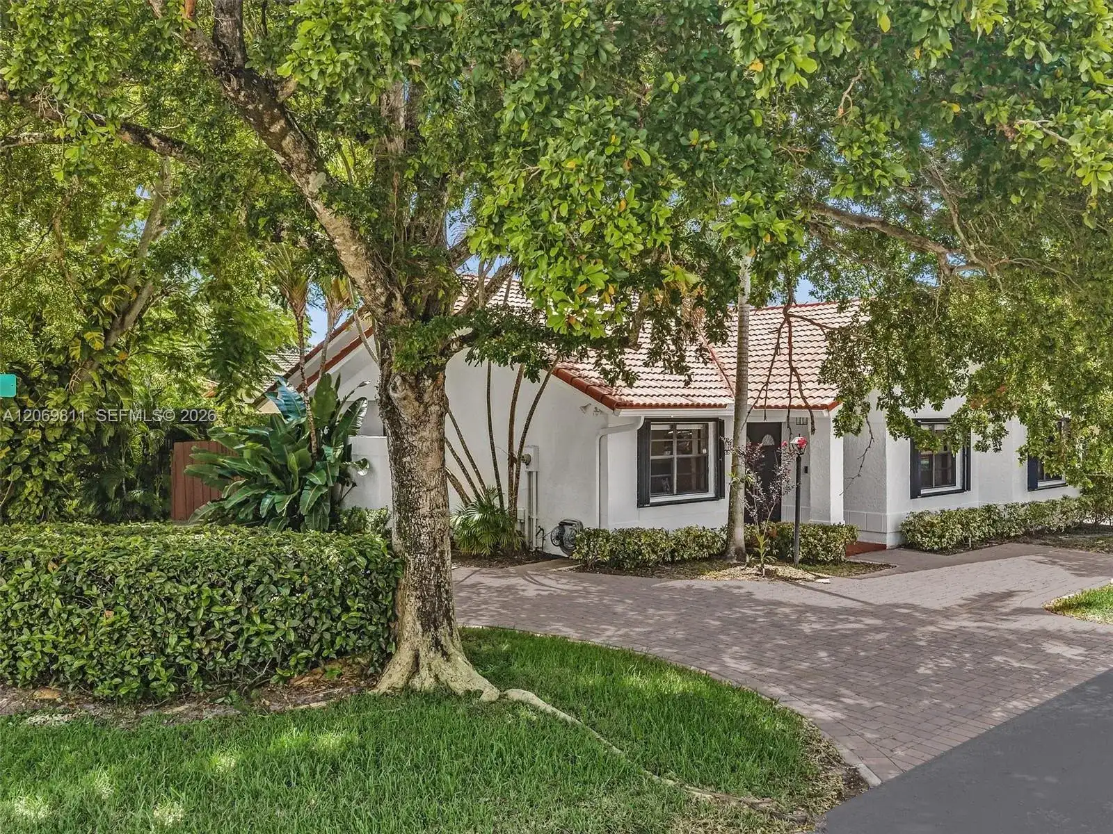 7457 SW 112th Pl, Miami FL 33173 photo 3