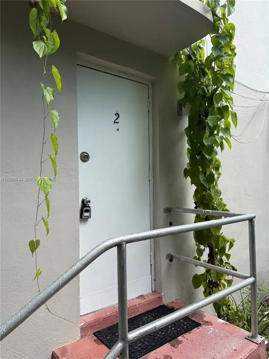 825 Alton Rd # 2, Miami Beach FL 33139 photo 2