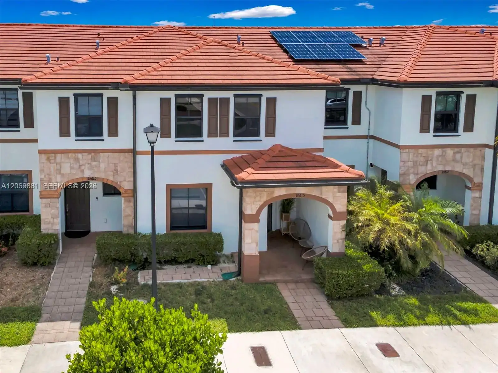 10615 W 34th Ct, Hialeah FL 33018 photo 3