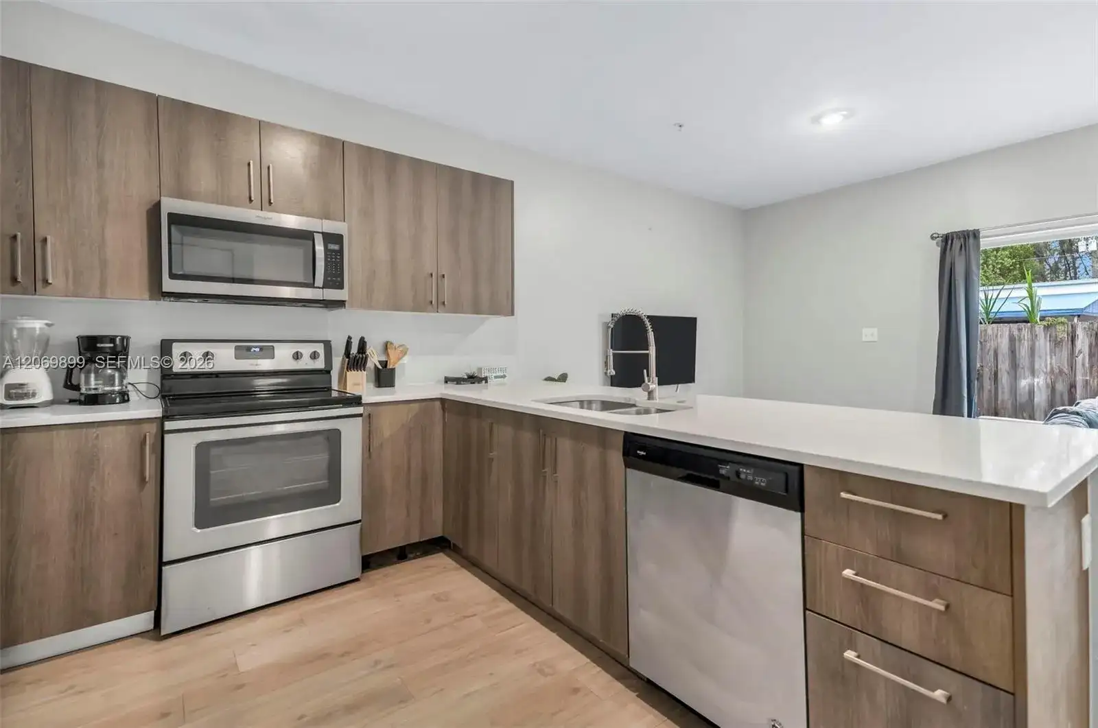 171 NW 158th St # 7, Miami FL 33169 photo 5