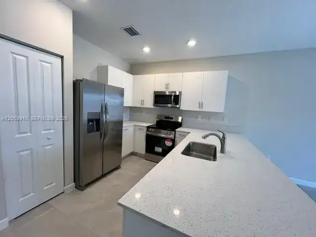 11889 SW 245th Ter, Homestead FL 33032 photo 4