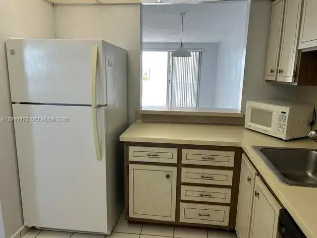 1331 Lincoln Rd # 905, Miami Beach FL 33139 photo 5