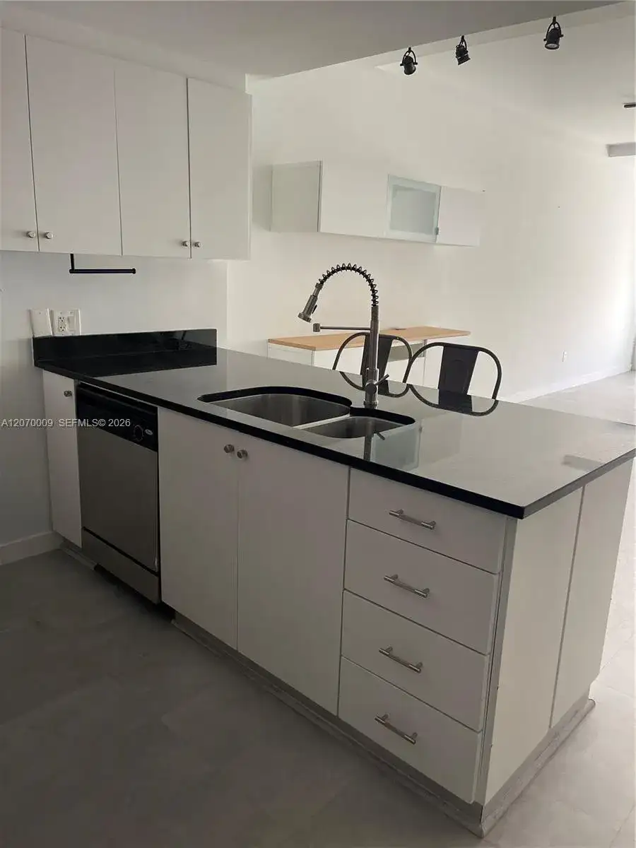 1712 SW 2nd Ave, Miami FL 33129 photo 5