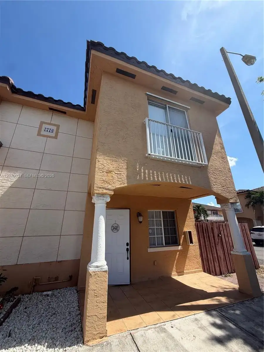 7776 W 36th Ave # 6, Hialeah FL 33018 photo 2
