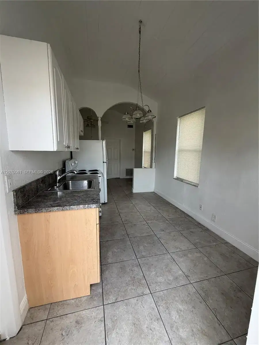 410 N 58th Ave, Hollywood FL 33021 photo 2